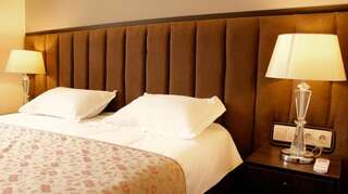 Отель Elea Old Tbilisi Hotel Тбилиси Двухместный номер Делюкс с 1 кроватью и балконом-11